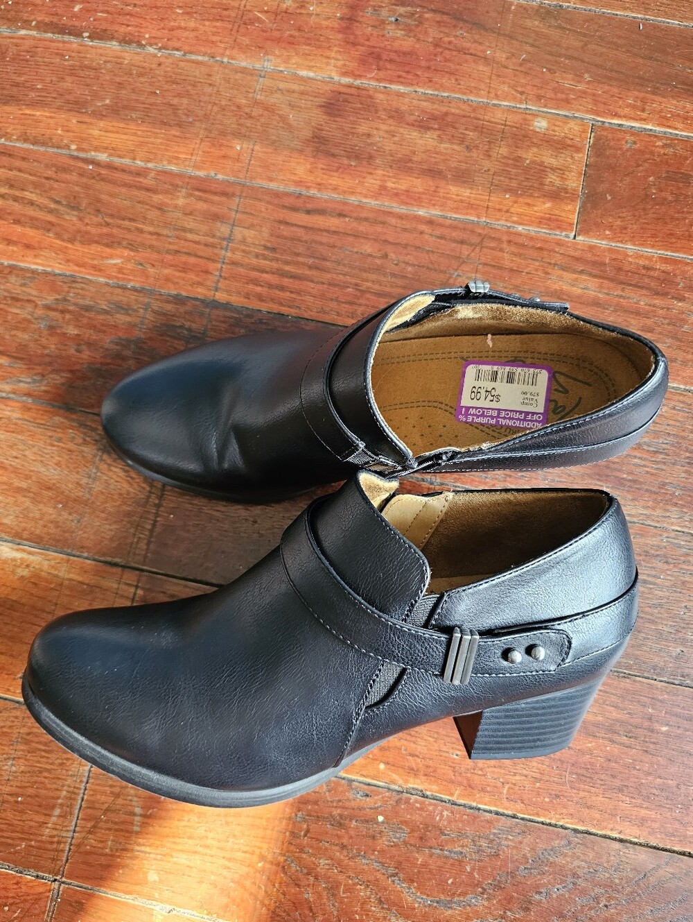 Natural Soul all-thru comfort, womens Sz 11M, black booties, pre-owned.